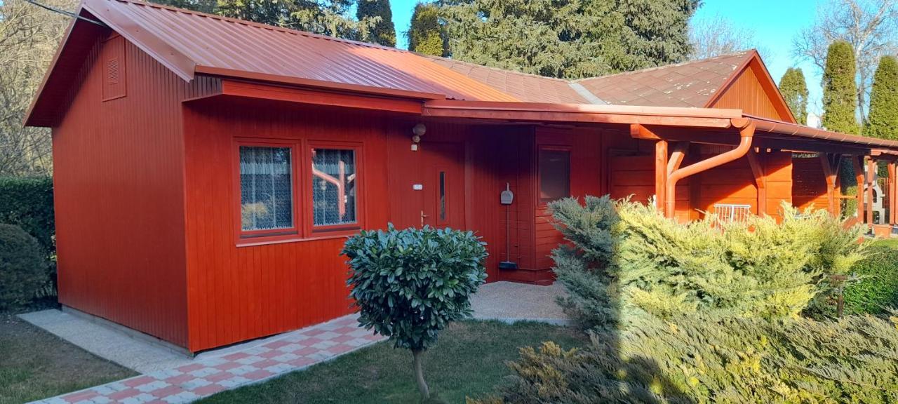 Kéri Apartman Mosonmagyarovar Bagian luar foto