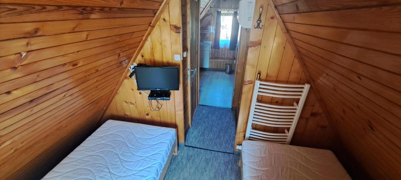 Kéri Apartman Mosonmagyarovar Bagian luar foto