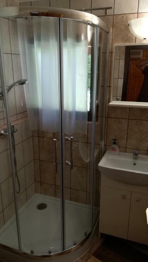 Kéri Apartman Mosonmagyarovar Bagian luar foto