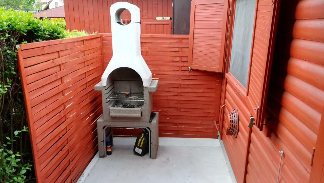 Kéri Apartman Mosonmagyarovar Bagian luar foto